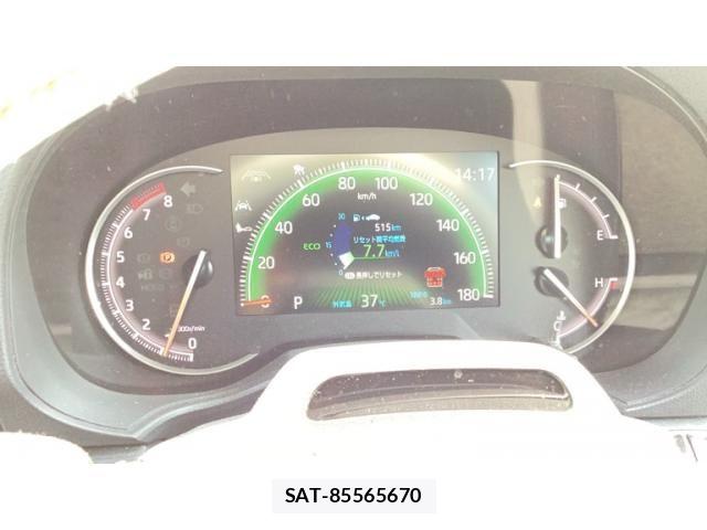 Toyota VOXY 2022-03 8210917-24