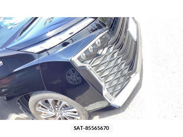Toyota VOXY 2022-03 8210917-4