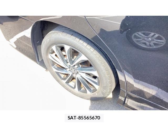 Toyota VOXY 2022-03 8210917-6