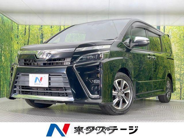Toyota VOXY 2018-11 8210932-0