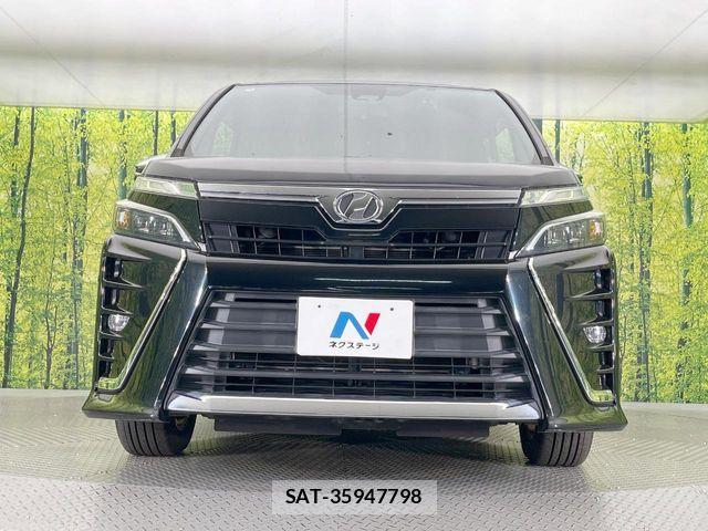 Toyota VOXY 2018-11 8210932-13