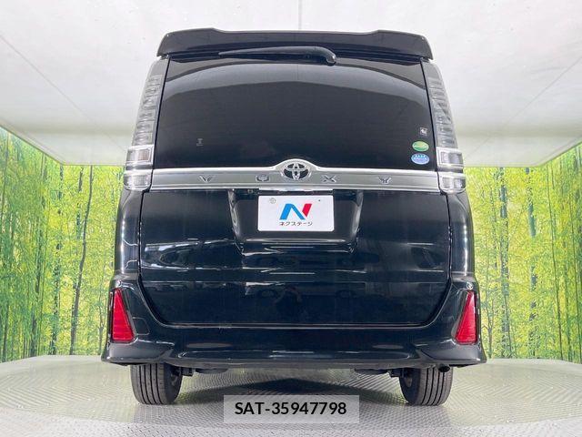 Toyota VOXY 2018-11 8210932-14