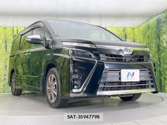 Toyota VOXY 2018-11 8210932-15