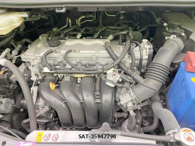 Toyota VOXY 2018-11 8210932-17