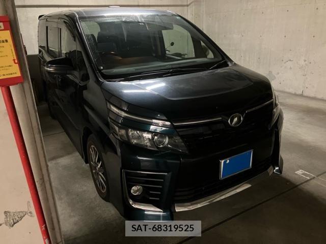 Toyota VOXY 2015-07 8232331-0