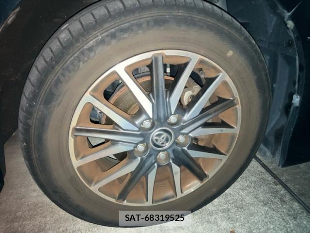 Toyota VOXY 2015-07 8232331-4