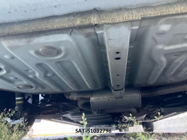 Toyota VOXY 2019-11 8232328-12
