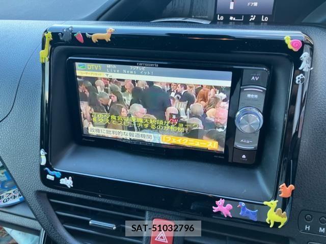 Toyota VOXY 2019-11 8232328-22