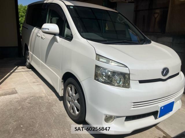 Toyota VOXY 2007-08 8232339-0