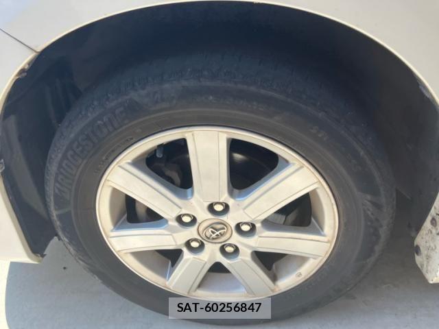 Toyota VOXY 2007-08 8232339-5
