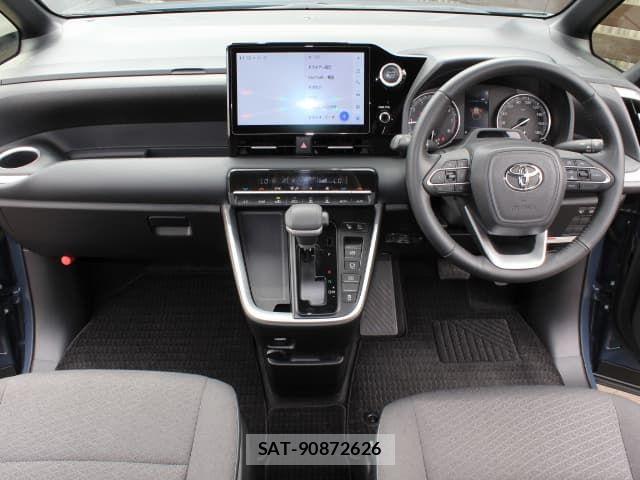 Toyota VOXY 2022-03 8232324-16