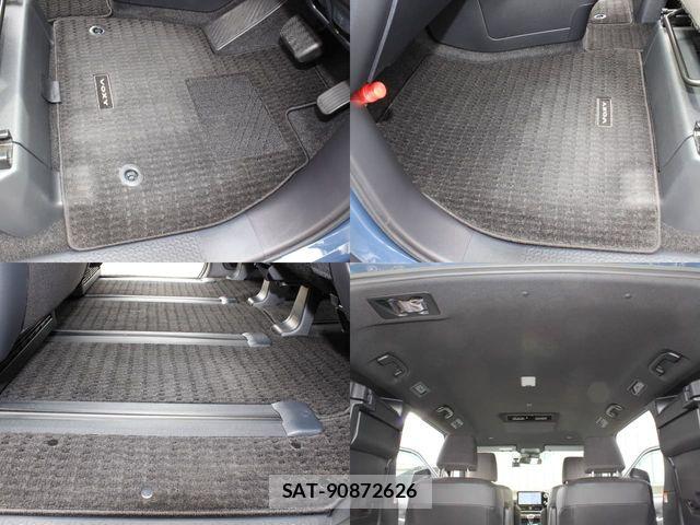 Toyota VOXY 2022-03 8232324-21