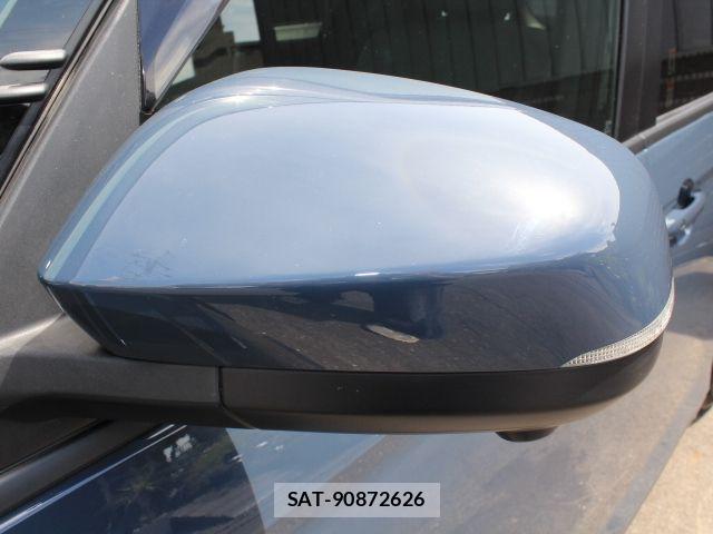 Toyota VOXY 2022-03 8232324-23