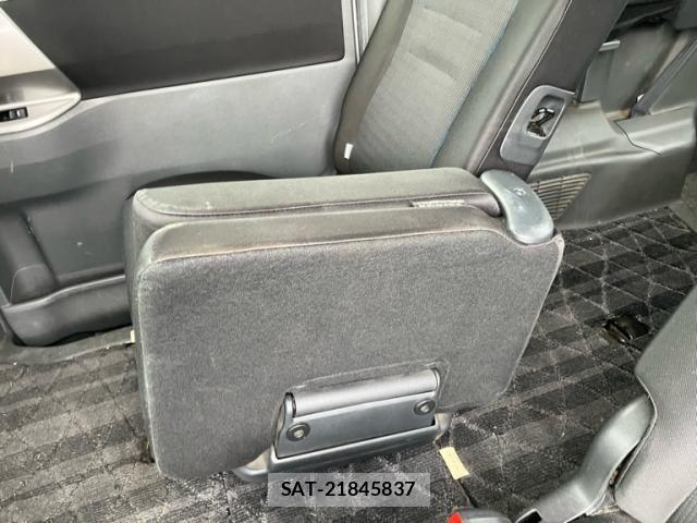 Toyota VOXY 2009-03 8232343-10