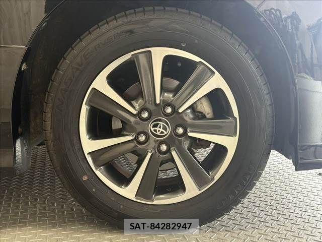 Toyota VOXY 2020-05 8232325-14