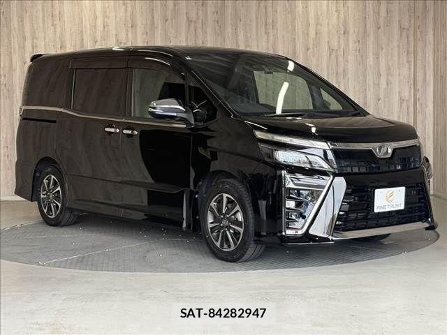Toyota VOXY 2020-05 8232325-16