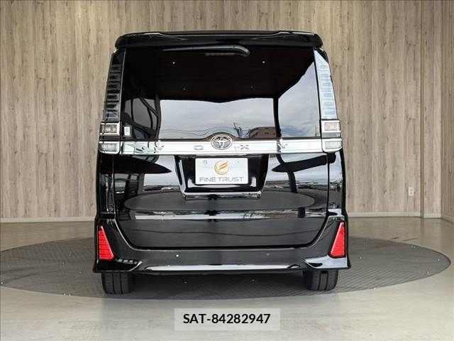 Toyota VOXY 2020-05 8232325-19