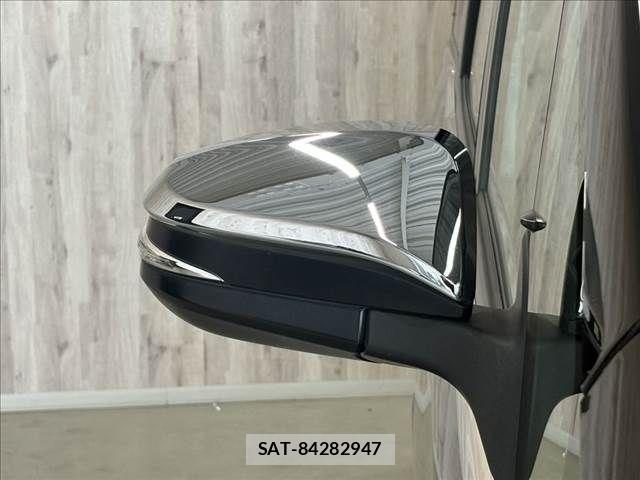 Toyota VOXY 2020-05 8232325-24