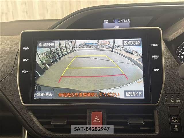 Toyota VOXY 2020-05 8232325-6