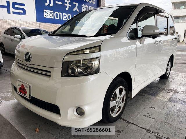 Toyota VOXY 2009-07 8232338-0