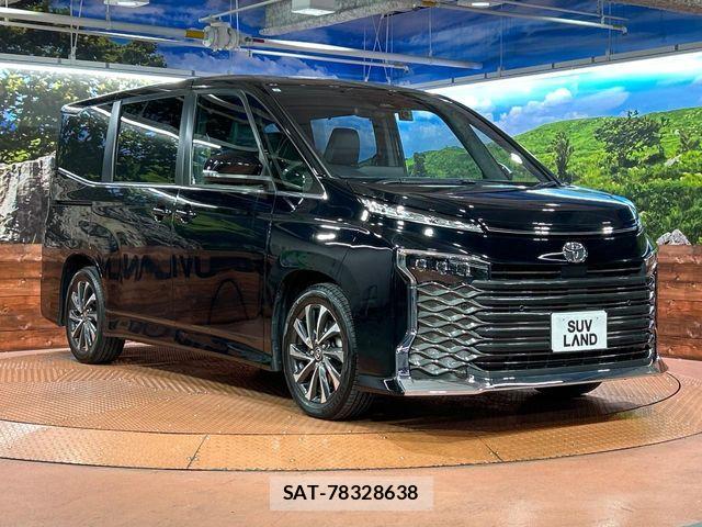 Toyota VOXY 2023-08 8232323-16