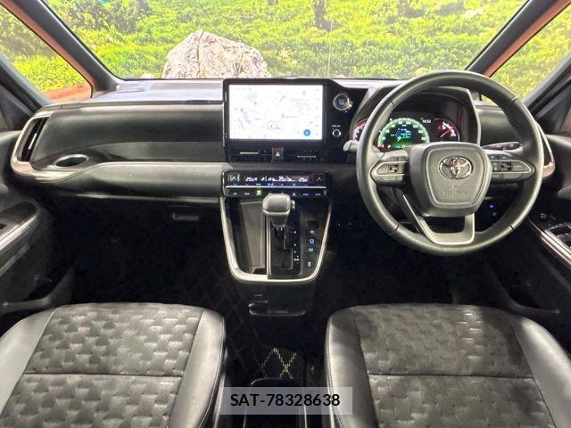 Toyota VOXY 2023-08 8232323-1