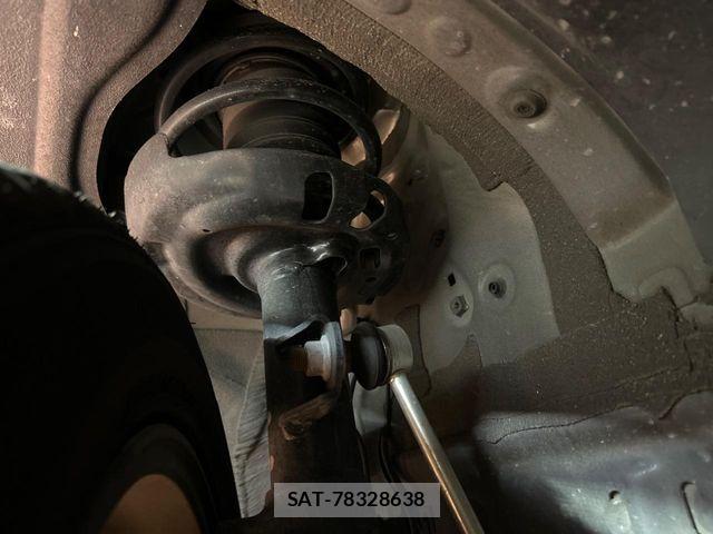 Toyota VOXY 2023-08 8232323-19
