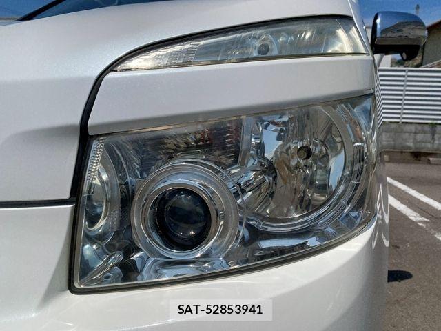 Toyota VOXY 2009-07 8232337-24