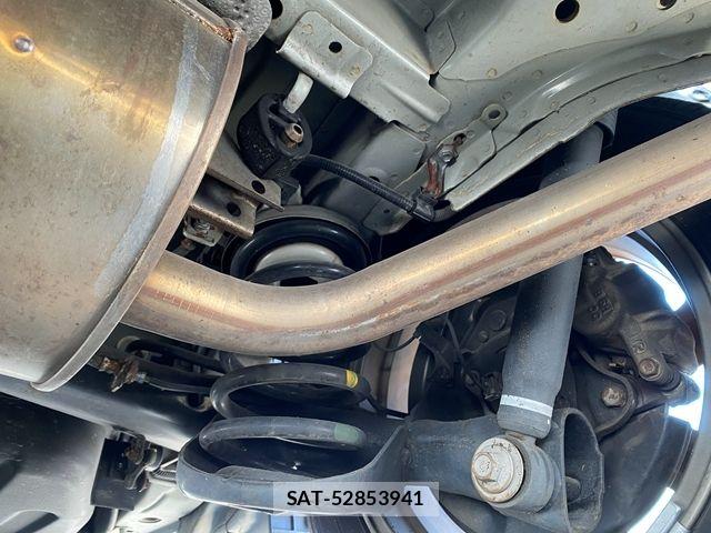 Toyota VOXY 2009-07 8232337-26