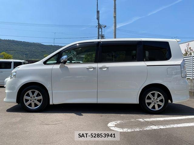 Toyota VOXY 2009-07 8232337-4
