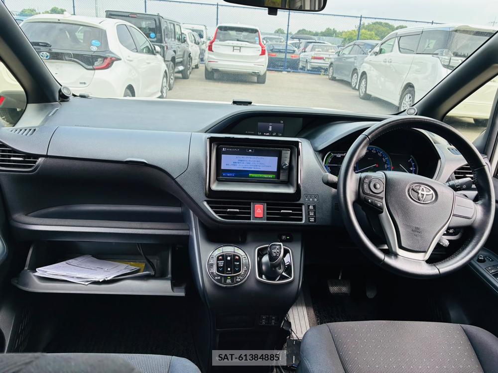 Toyota VOXY HYBRID 2014-09 8149530-12