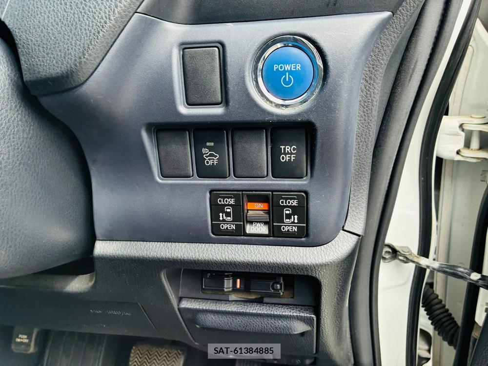 Toyota VOXY HYBRID 2014-09 8149530-16