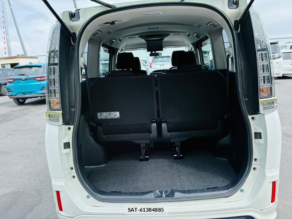 Toyota VOXY HYBRID 2014-09 8149530-25