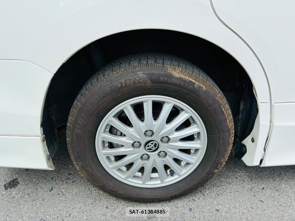 Toyota VOXY HYBRID 2014-09 8149530-27