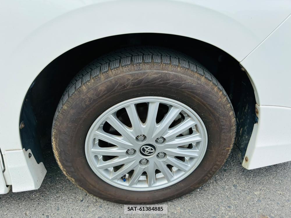 Toyota VOXY HYBRID 2014-09 8149530-28