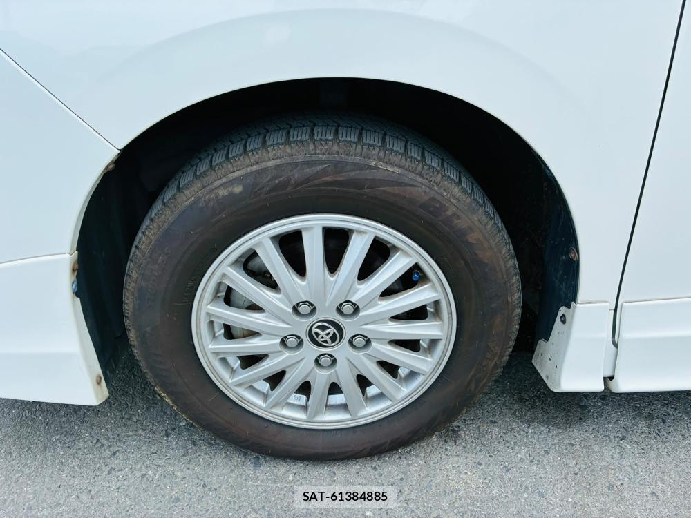 Toyota VOXY HYBRID 2014-09 8149530-29