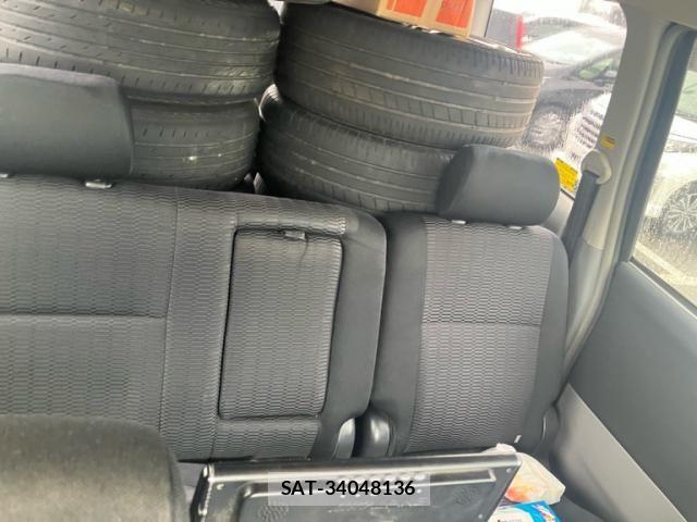 Toyota VOXY 2005-07 8232341-14
