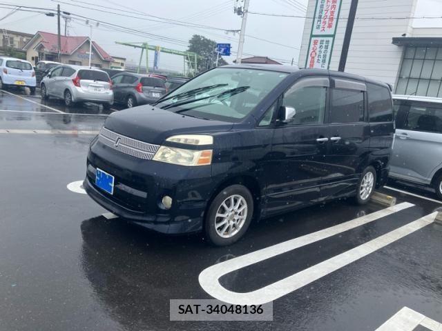 Toyota VOXY 2005-07 8232341-1