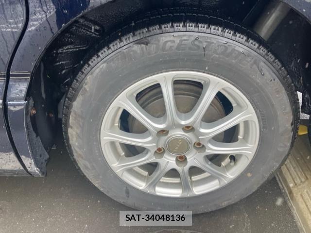 Toyota VOXY 2005-07 8232341-6