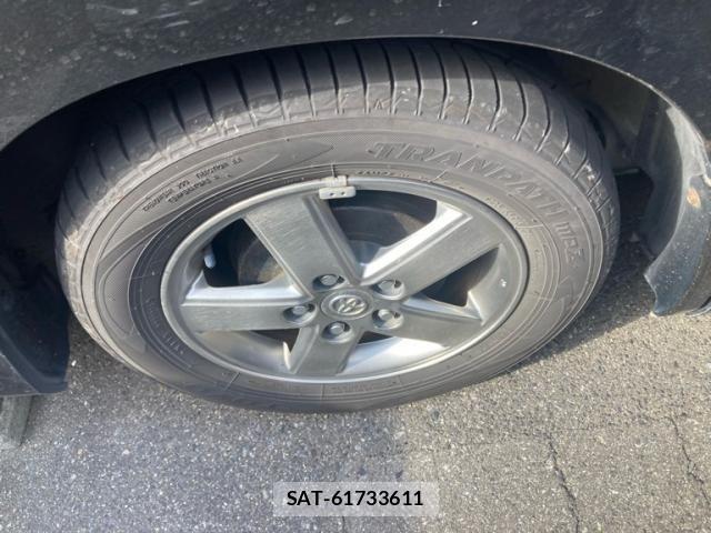 Toyota VOXY 2006-05 8232342-9