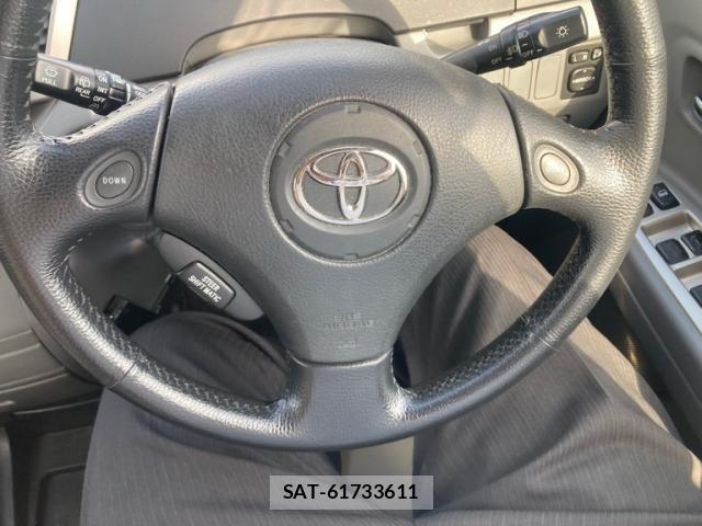 Toyota VOXY 2006-05 8232342-14
