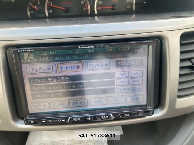 Toyota VOXY 2006-05 8232342-17