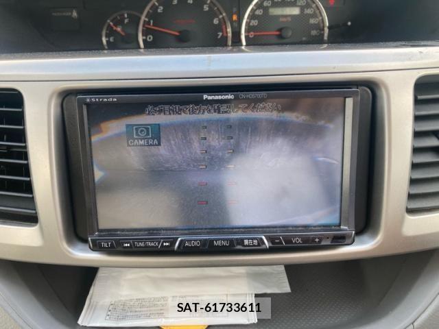 Toyota VOXY 2006-05 8232342-18