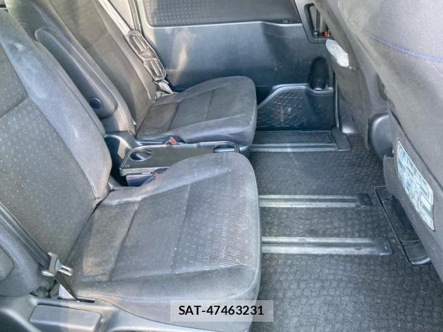 Toyota VOXY 2015-02 8232335-12
