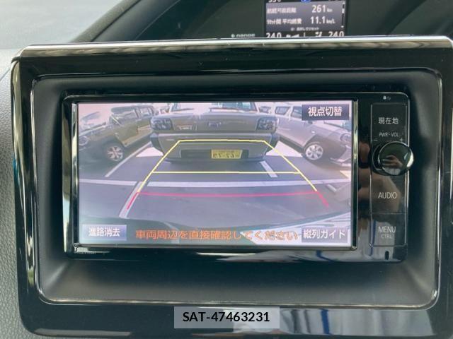 Toyota VOXY 2015-02 8232335-18