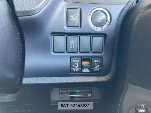 Toyota VOXY 2015-02 8232335-25