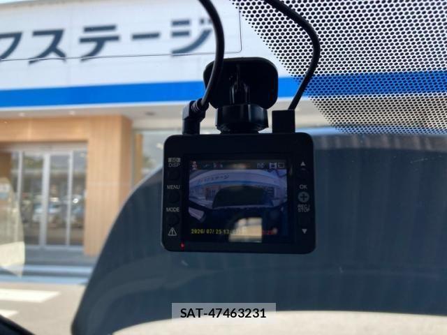 Toyota VOXY 2015-02 8232335-27