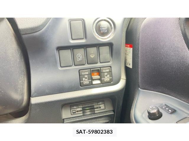 Toyota VOXY 2015-12 8232329-16