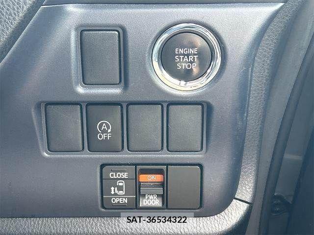 Toyota VOXY 2014-04 8232333-10