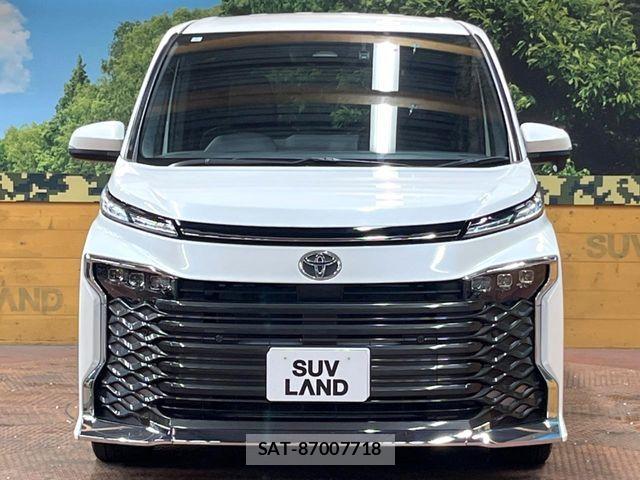 Toyota VOXY 2024-05 8247108-13